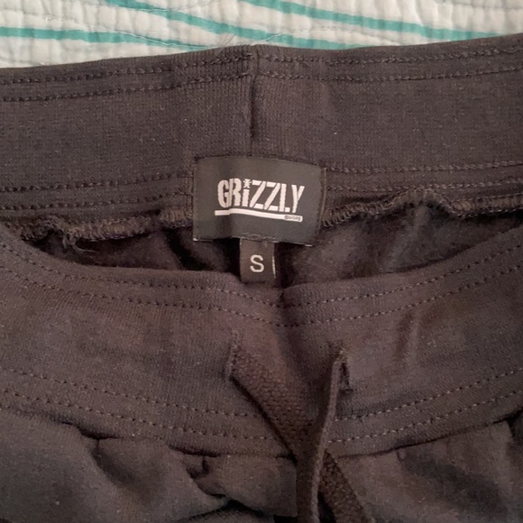 Mens jogger shorts - Picture 3 of 5